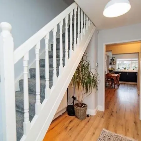 3 Bedroom In The Heart Of Holiday home Kilkenny
