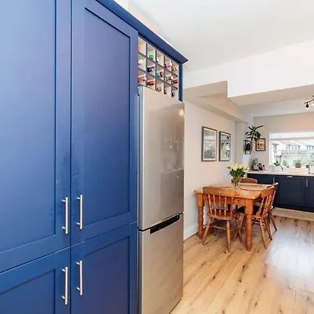 Holiday home 3 Bedroom In The Heart Of *